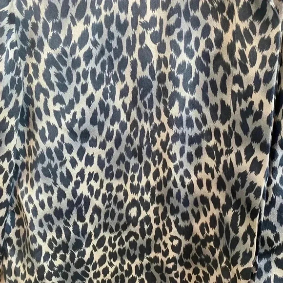 Zanella Womens Gray Cheetah Print 100% Silk Button Up Blouse - Picture 6 of 6